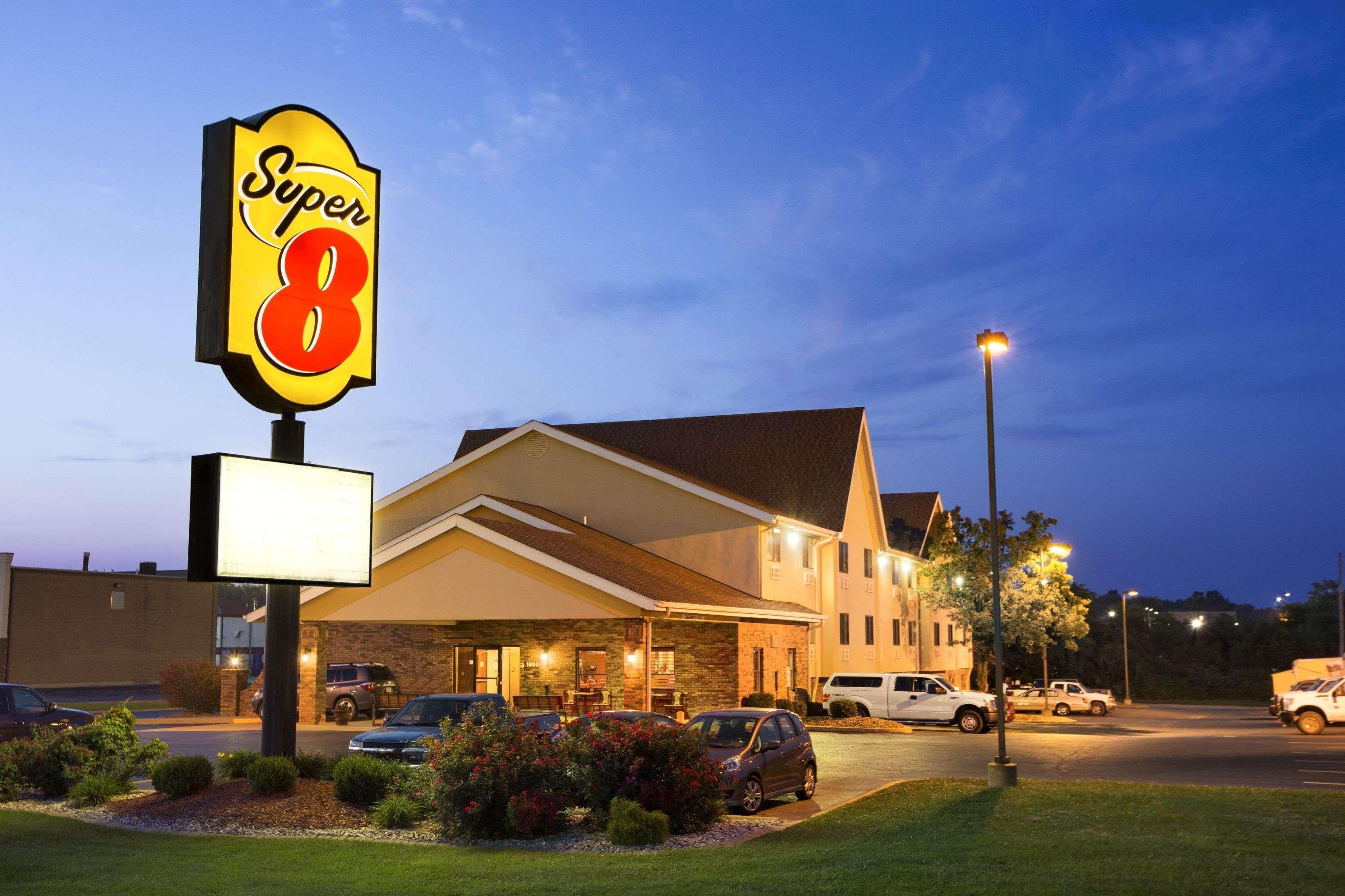 במוטל Super 8 By Wyndham אלטון מראה חיצוני תמונה