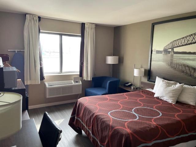במוטל Super 8 By Wyndham אלטון מראה חיצוני תמונה