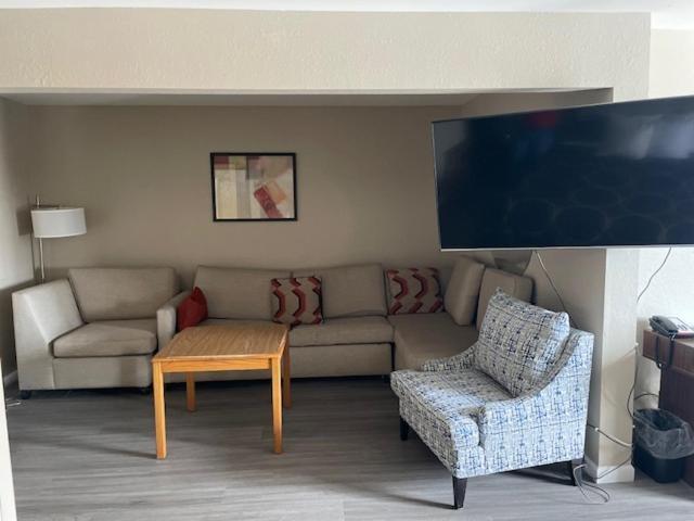 במוטל Super 8 By Wyndham אלטון מראה חיצוני תמונה